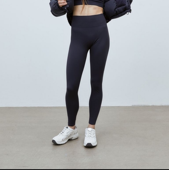 H&M Seamless Leggings - Picture 2 of 5